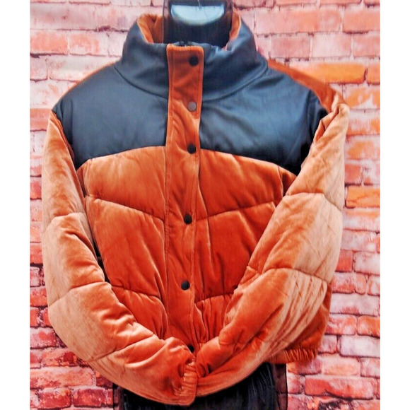 Celebrity Pink Womens Cognac Colored Full Zippered & Buttoned Puffer Coat - Picture 9 of 11